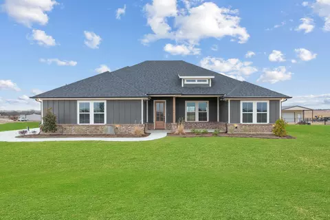 709 County Road 4530, Decatur, TX 76234