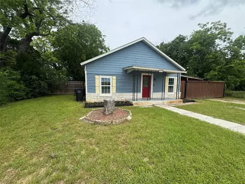 912 N Brazos Ave, Cleburne, TX 76031