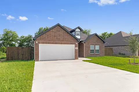 1034 Springview Ln, Mabank, TX 75147