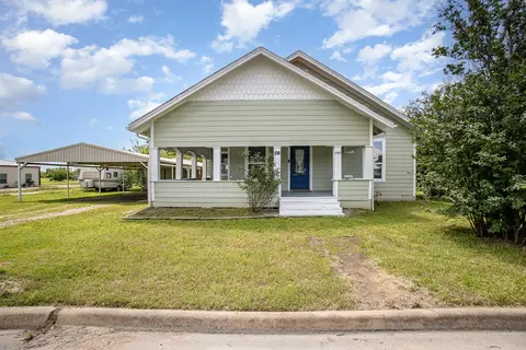 301 Sycamore St, Bardwell, TX 75101