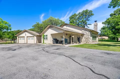 3817 Easy St, Alvarado, TX 76009