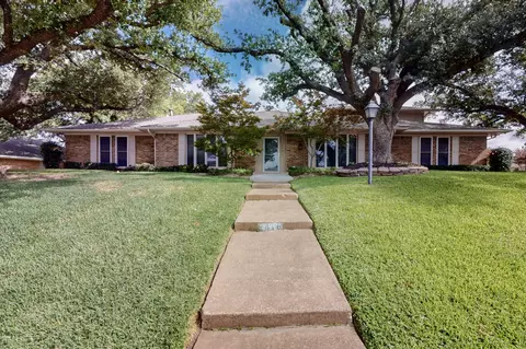 2819 Quail Ridge Dr, Carrollton, TX 75006