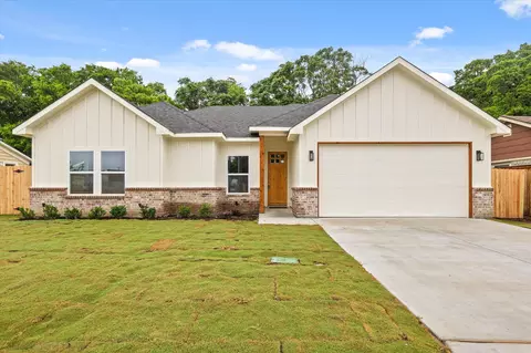113 Eureka St, Weatherford, TX 76086
