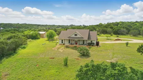 585 Lighthouse Dr, Bluff Dale, TX 76433