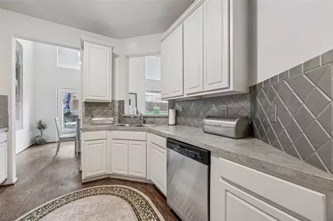 Kitchen - 7004 Eagle Vail Dr, Plano, TX 75093 photo 2 of 2