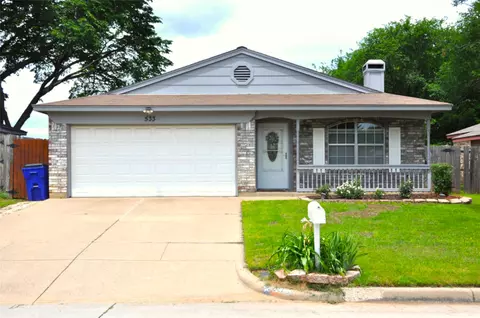 533 Mockingbird Dr, Mansfield, TX 76063