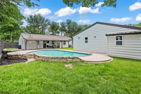 1303 Johns Dr, Euless, TX 76039 photo 29