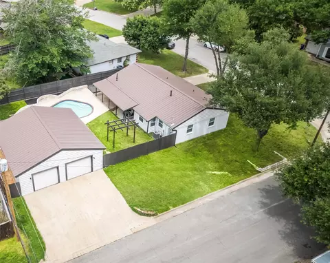 1303 Johns Dr, Euless, TX 76039