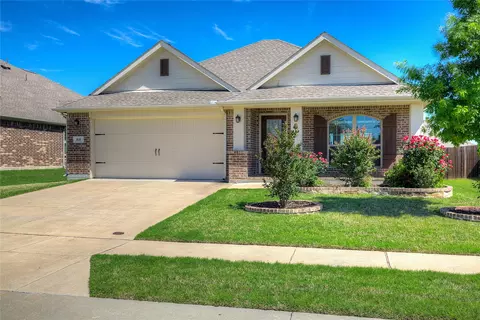 631 Devonshire Ln, Fate, TX 75189 photo 2