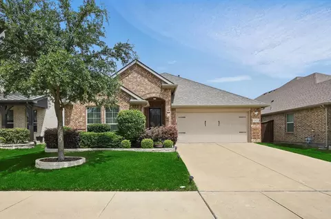 641 Rawlins Ln, Fort Worth, TX 76131