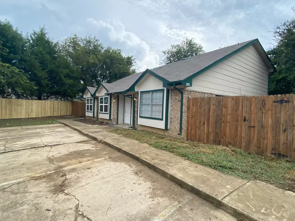 Other - 311 Kings Way Dr, Mansfield, TX 76063 photo 1 of 4