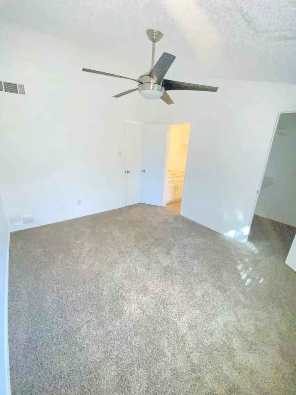 Bedroom - 311 Kings Way Dr, Mansfield, TX 76063 photo 3 of 3