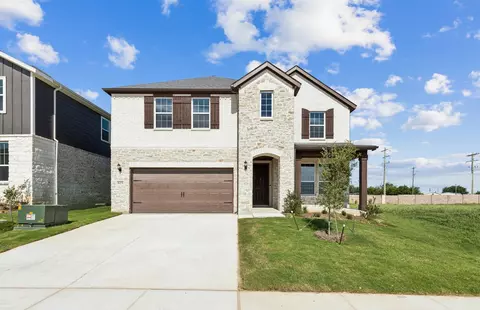825 Norfolk Ln, Godley, TX 76044