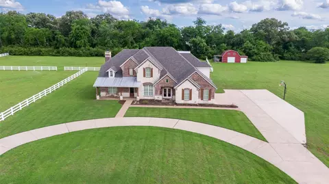 1020 High Meadow Dr, Mount Vernon, TX 75457