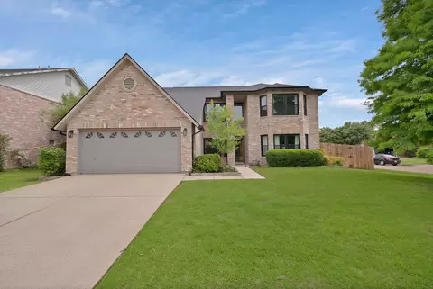 2200 Bantry Ln, Arlington, TX 76002