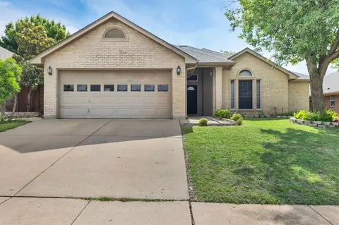 7304 Bennington Dr, Watauga, TX 76148