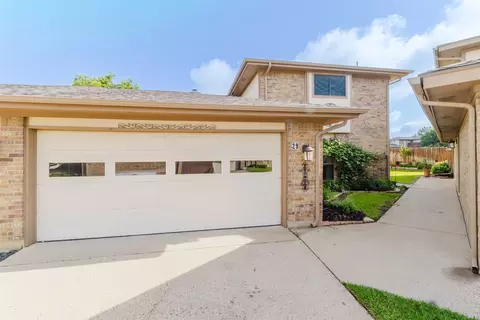 29 Rockwood Cir, Bedford, TX 76021