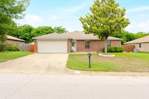 6504 Cliffside Dr, Edgecliff Village, TX 76134