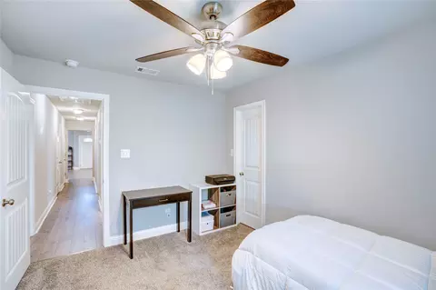 Entry Way - 806 Chase Ave, Cleburne, TX 76031 photo 2 of 2