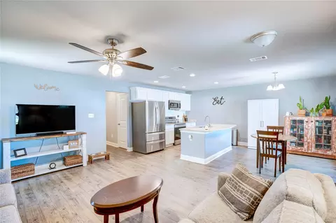 Other - 806 Chase Ave, Cleburne, TX 76031 photo 4 of 10