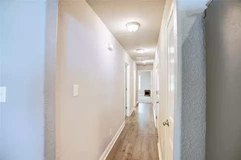 Entry Way - 806 Chase Ave, Cleburne, TX 76031 photo 1 of 2