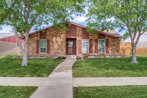 5604 Terry St, The Colony, TX 75056