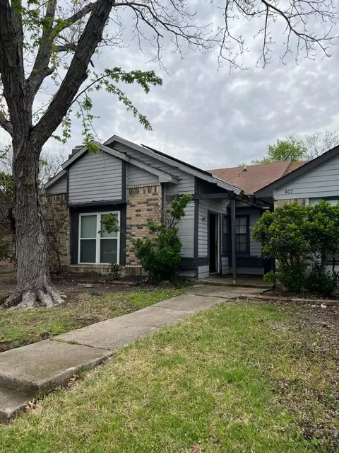 405 Liberty Pl, Grand Prairie, TX 75052