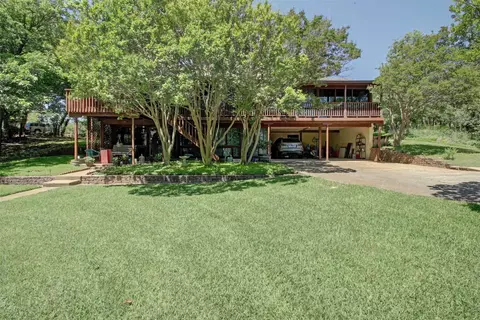 8360 Eagle Mountain Cir, Fort Worth, TX 76135