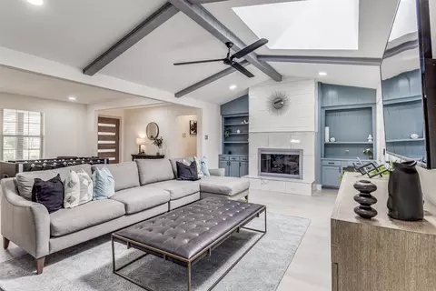 7728 La Bolsa, Dallas, TX 75248
