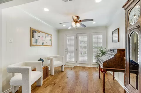 Entry Way - 320 Crestover Dr, Richardson, TX 75080 photo 2 of 2