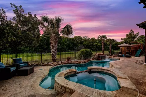 5250 Pueblo Ln, Frisco, TX 75034