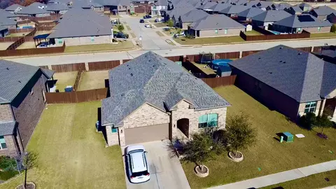 516 Smart Strike Trl, Granbury, TX 76049
