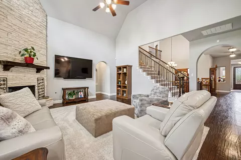 108 Griffith Ct, Euless, TX 76039 photo 8
