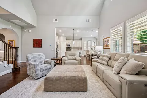108 Griffith Ct, Euless, TX 76039 photo 9