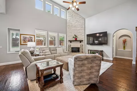 108 Griffith Ct, Euless, TX 76039 photo 7
