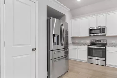Kitchen - 3625 Beutel Rd, Lorena, TX 76655 photo 2 of 4