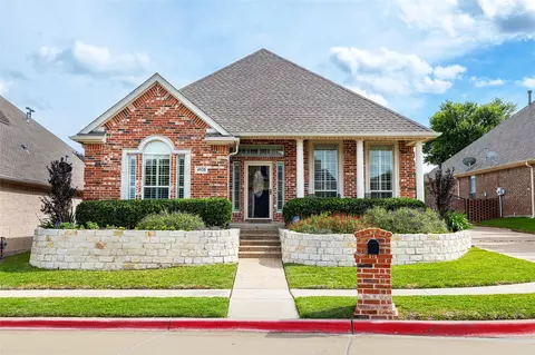 4920 Ridge Cir, Benbrook, TX 76126