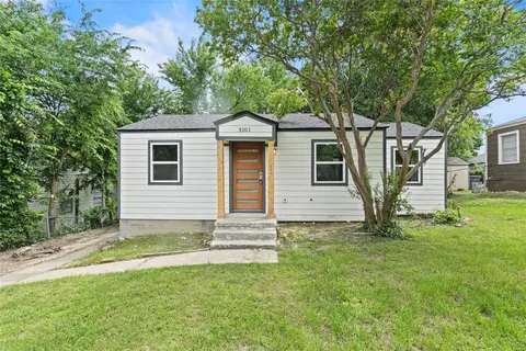 5101 Penrod Ct, River Oaks, TX 76114