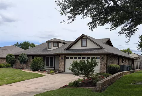 209 Marseille Dr, Hurst, TX 76054