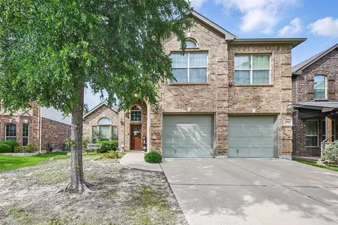 5724 Diamond Valley Dr, Fort Worth, TX 76179