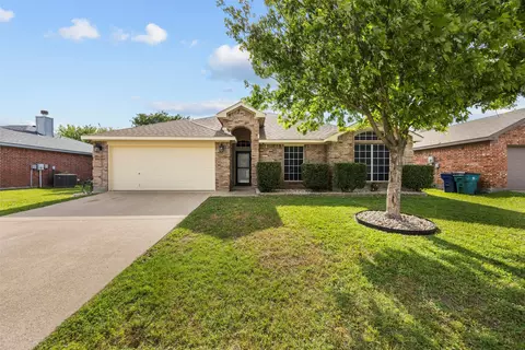 128 Jennings Dr, Waxahachie, TX 75165