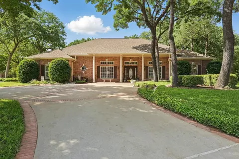 208 Sharon Rose Ct, Denton, TX 76210