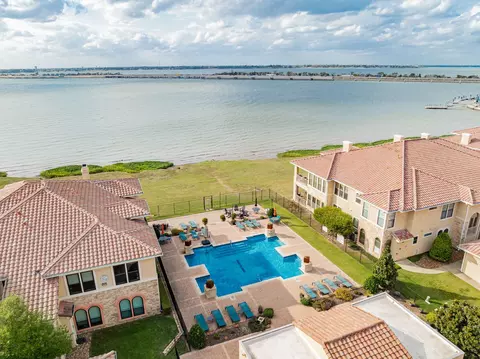 2131 Portofino Dr, Rockwall, TX 75032
