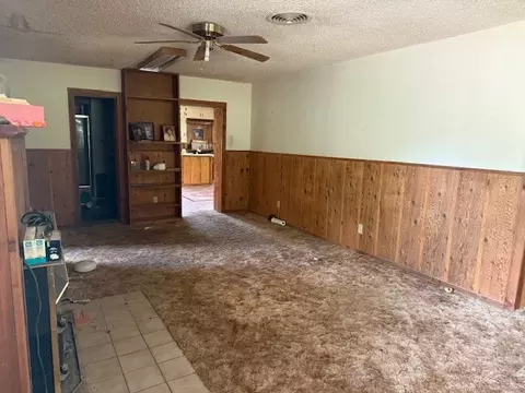 Living - 546 Apache Ln, Abilene, TX 79601 photo 3 of 3