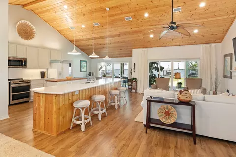 224 Matador Ranch Rd, Trinidad, TX 75163