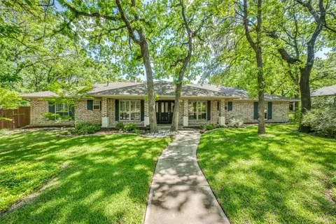 42 Highview Cir, Denton, TX 76205
