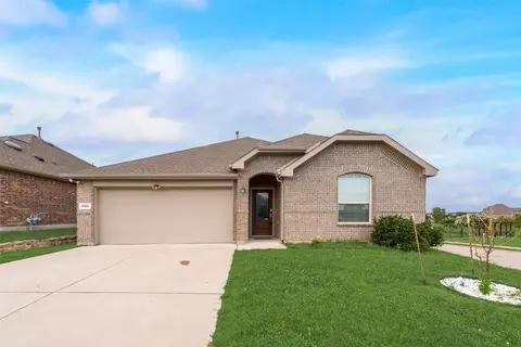 6100 Fall Creek Ln, Fort Worth, TX 76123