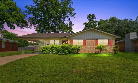 4209 Lark St, Bossier City, LA 71112