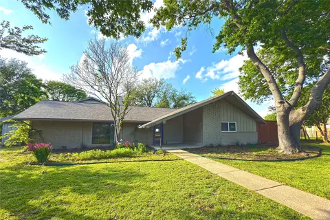 3229 Merrell Cir, Dallas, TX 75229
