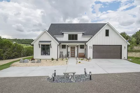 805 Hidden Vly, Bluff Dale, TX 76433